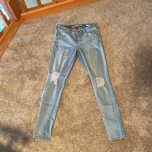 Arizona Ripped Jeans